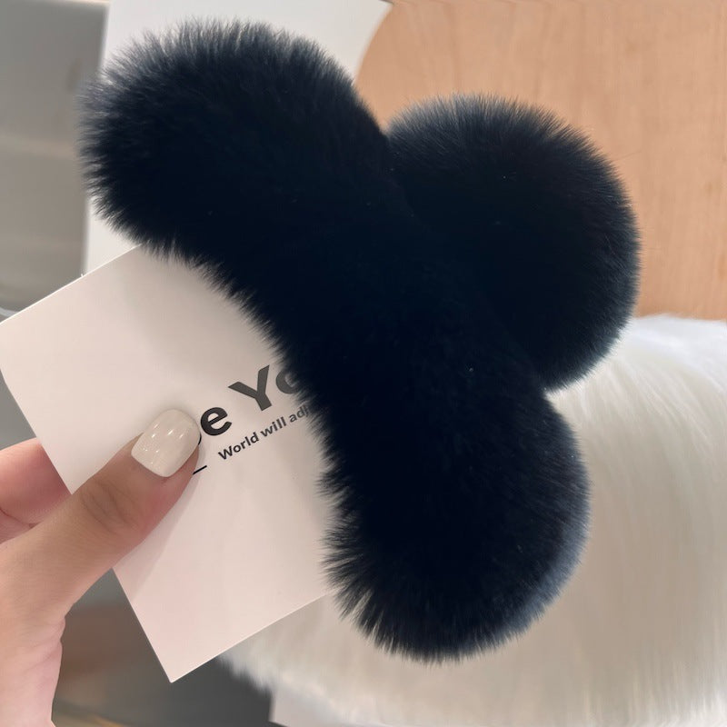 Otter Hair Clip